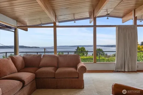 29852 Marine View Drive SW Federal Way WA 98023