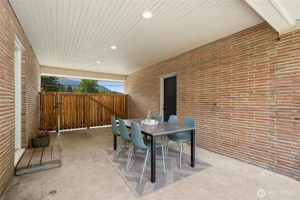 13410 432nd Avenue SE North Bend WA 98045
