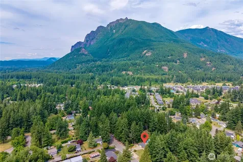 13410 432nd Avenue SE North Bend WA 98045
