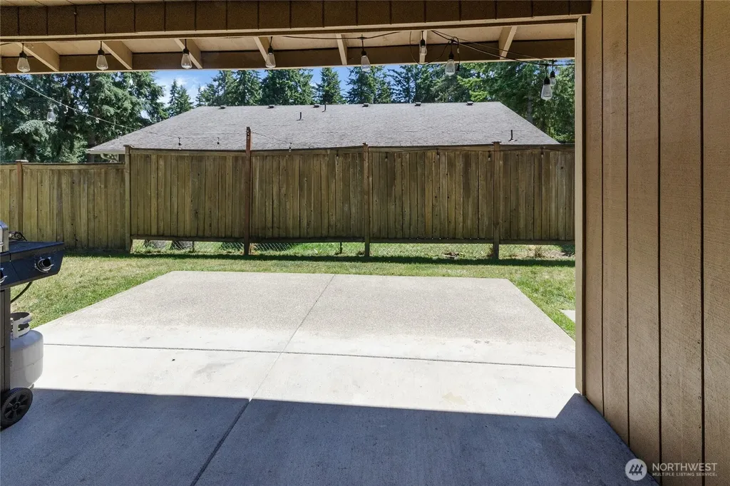 6102 189th Loop SW Rochester WA 98579