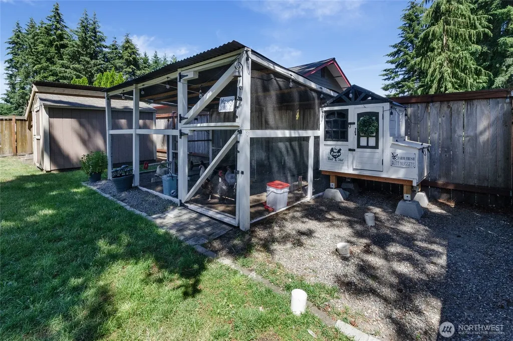 6102 189th Loop SW Rochester WA 98579