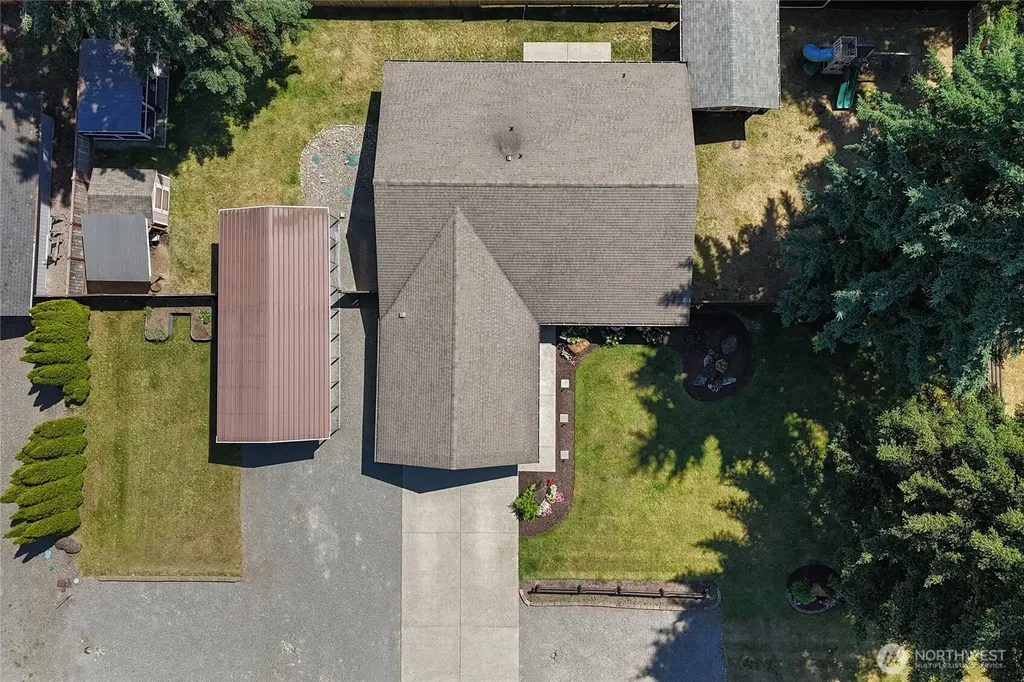 6102 189th Loop SW Rochester WA 98579