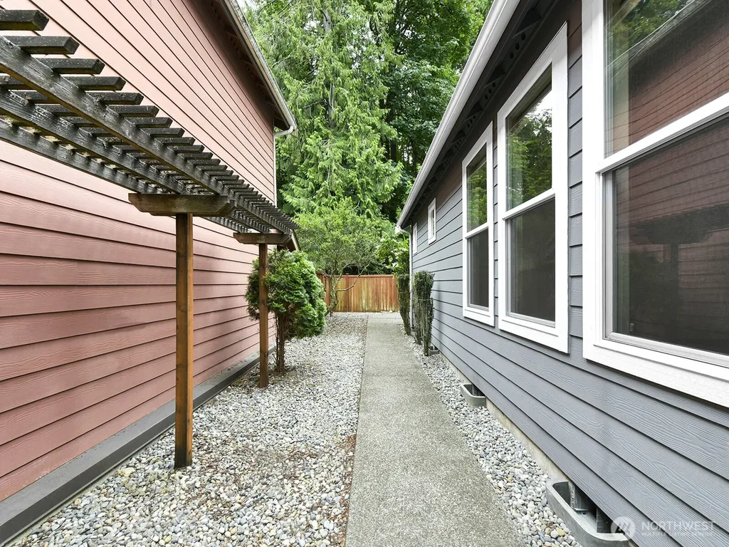 4649 Helena Avenue SE Lacey WA 98503