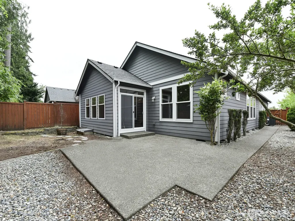 4649 Helena Avenue SE Lacey WA 98503