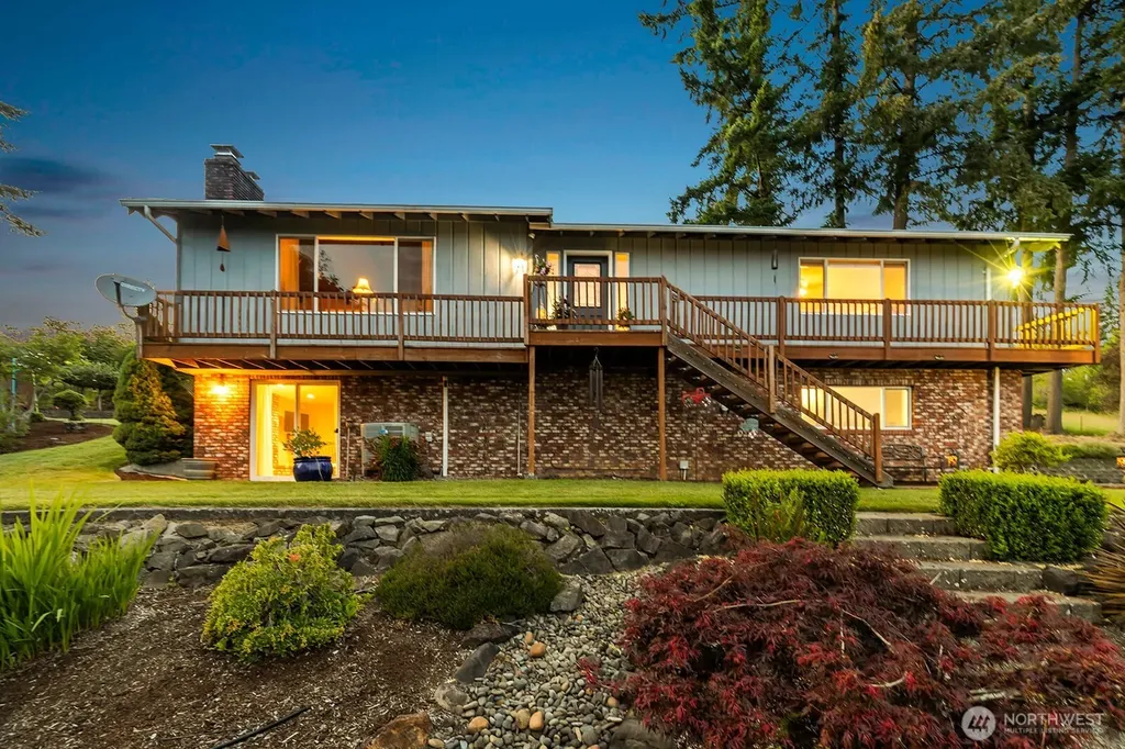 27 Jones Road Kelso WA 98626