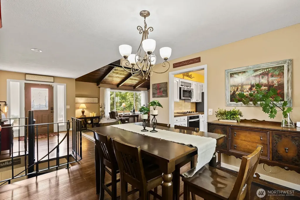 27 Jones Road Kelso WA 98626