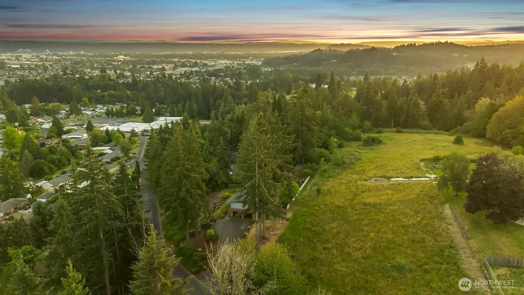 27 Jones Road Kelso WA 98626