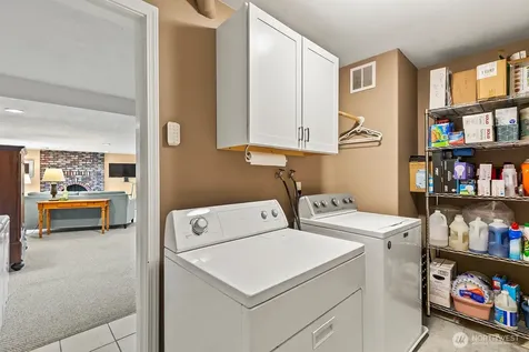 27 Jones Road Kelso WA 98626