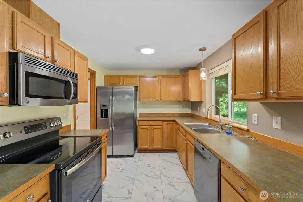 12305 523rd Street E Eatonville WA 98328