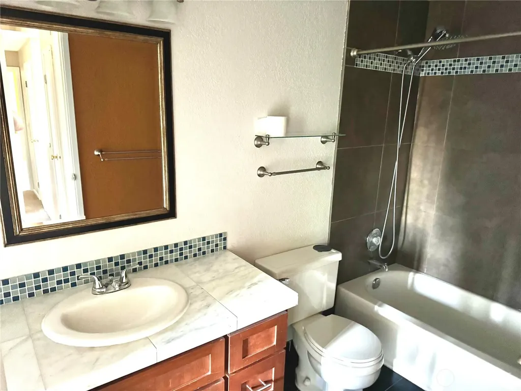2646 SW 351st Street Federal Way WA 98023