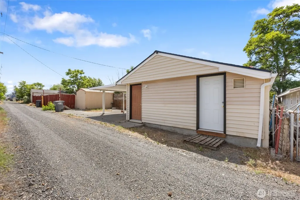 154 D Street NE Ephrata WA 98823