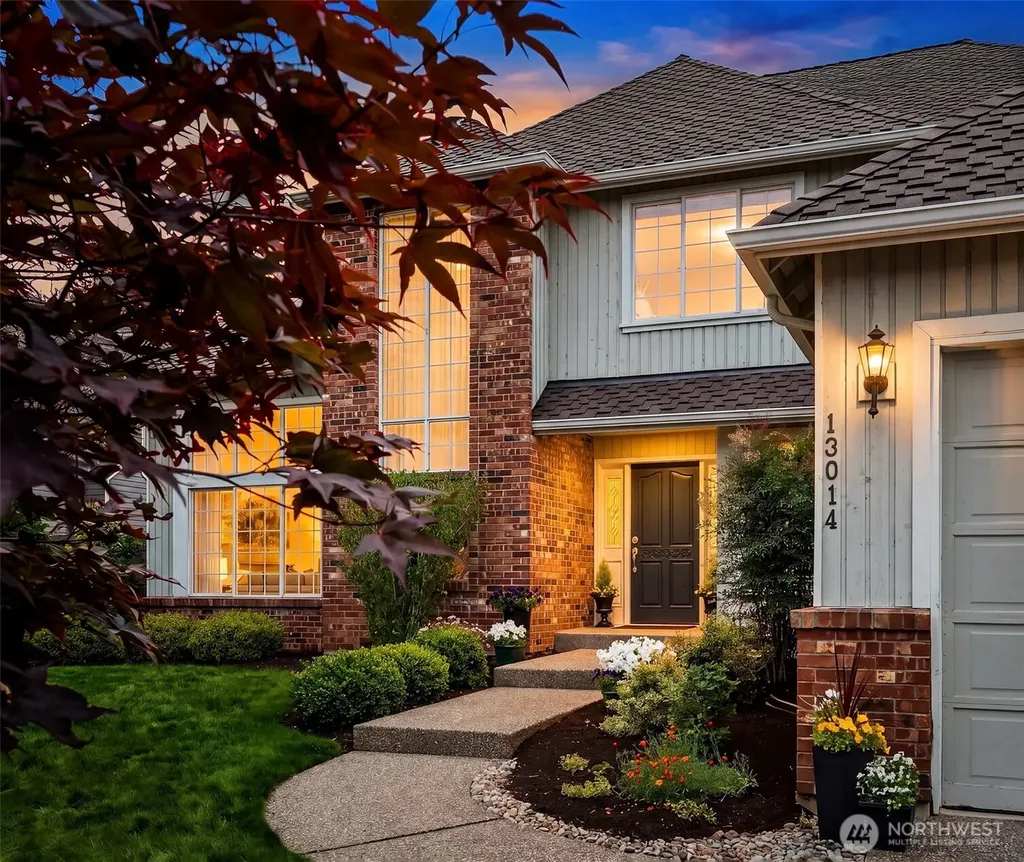 13014 NE 197th Place Woodinville WA 98072