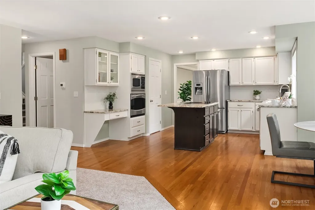 13014 NE 197th Place Woodinville WA 98072