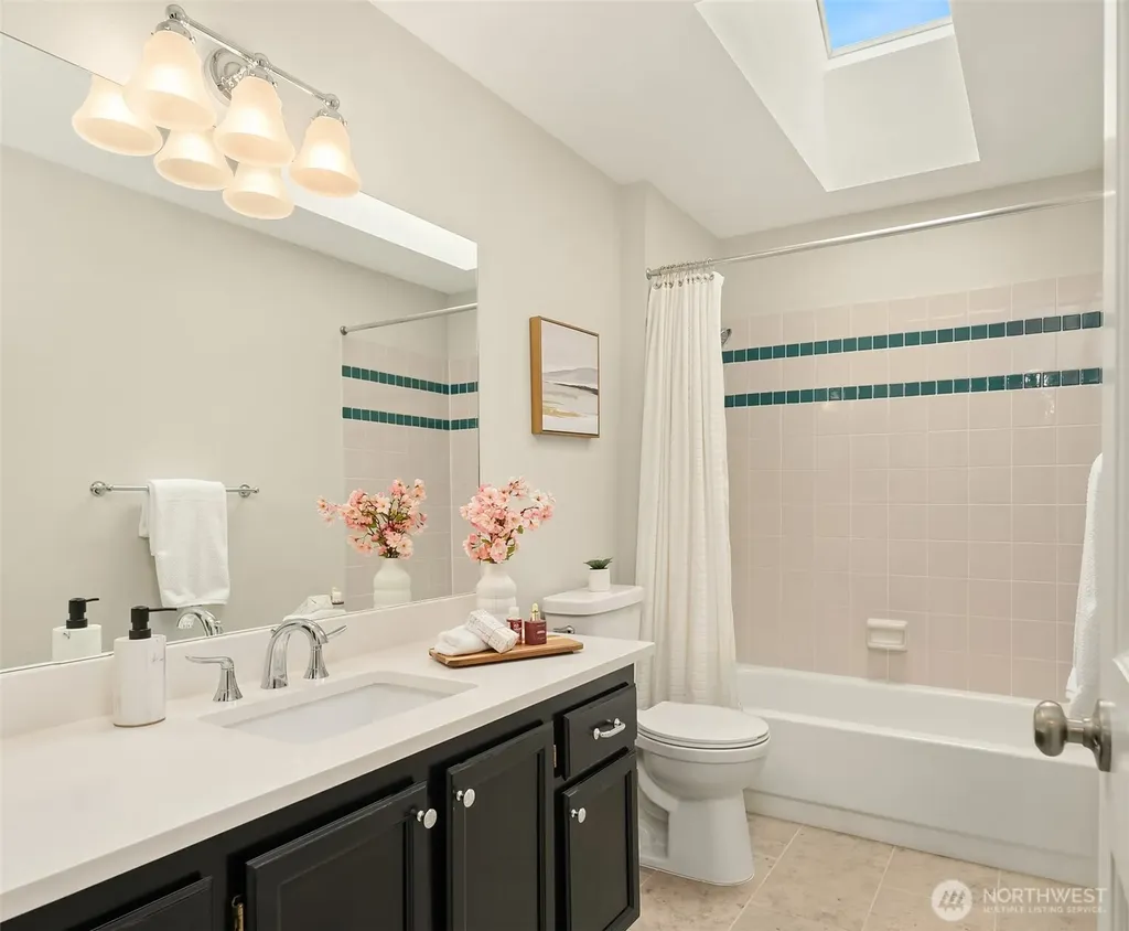 13014 NE 197th Place Woodinville WA 98072