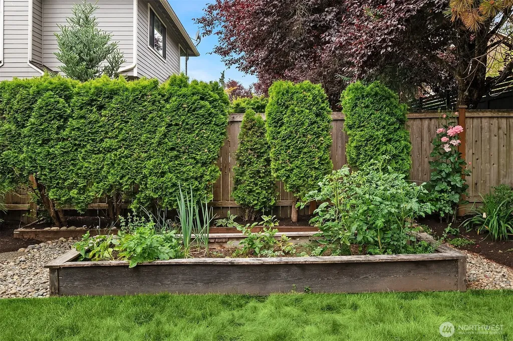 13014 NE 197th Place Woodinville WA 98072