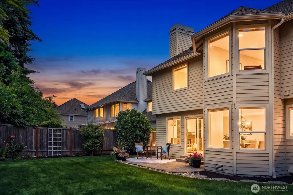 13014 NE 197th Place Woodinville WA 98072