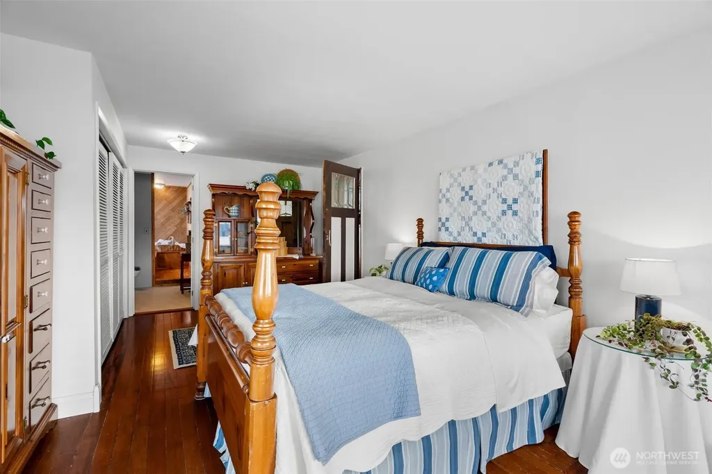 17257 Olympic View Drive NW Silverdale WA 98383
