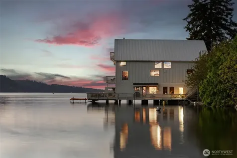 17257 Olympic View Drive NW Silverdale WA 98383
