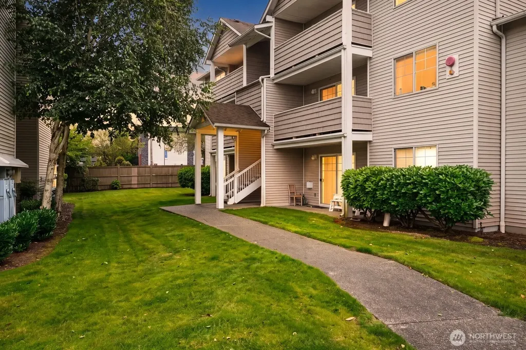 1001 W Casino Road Everett WA 98204