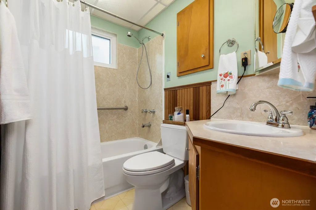 2430 197th Place SW Lynnwood WA 98036