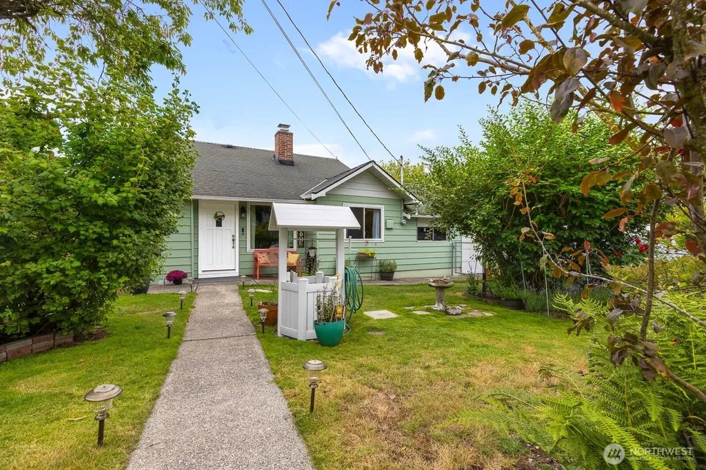 2430 197th Place SW Lynnwood WA 98036