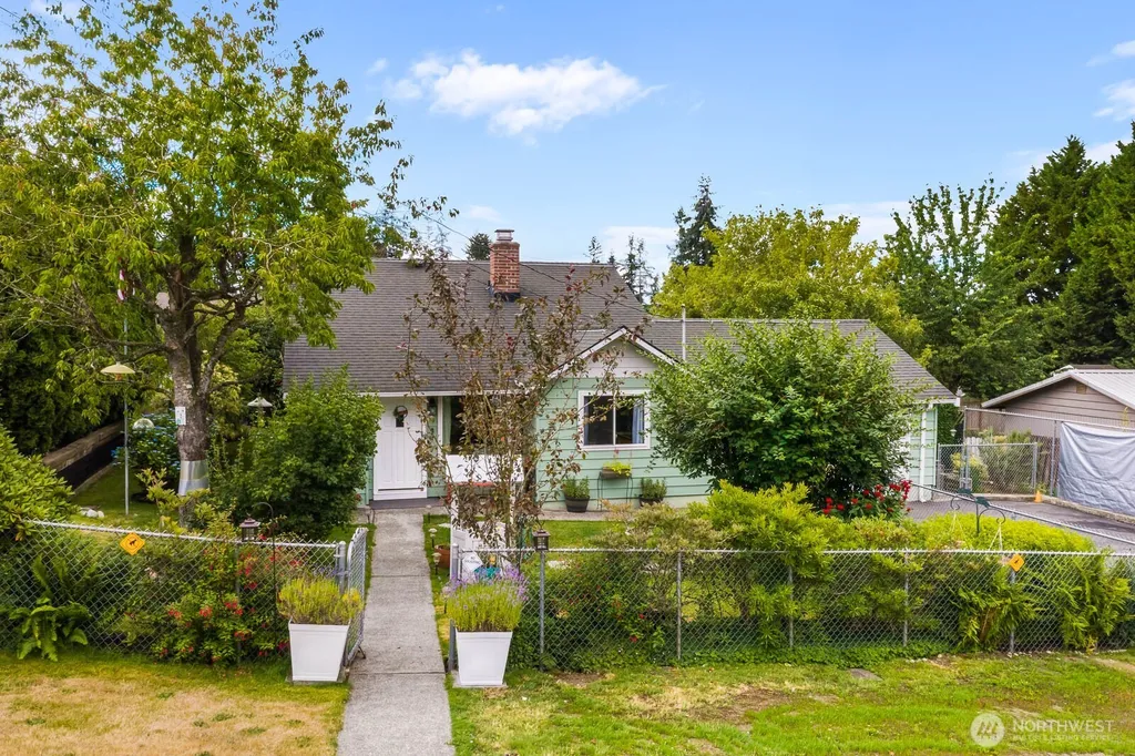 2430 197th Place SW Lynnwood WA 98036