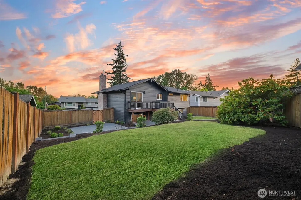 10518 158th Avenue NE Redmond WA 98052