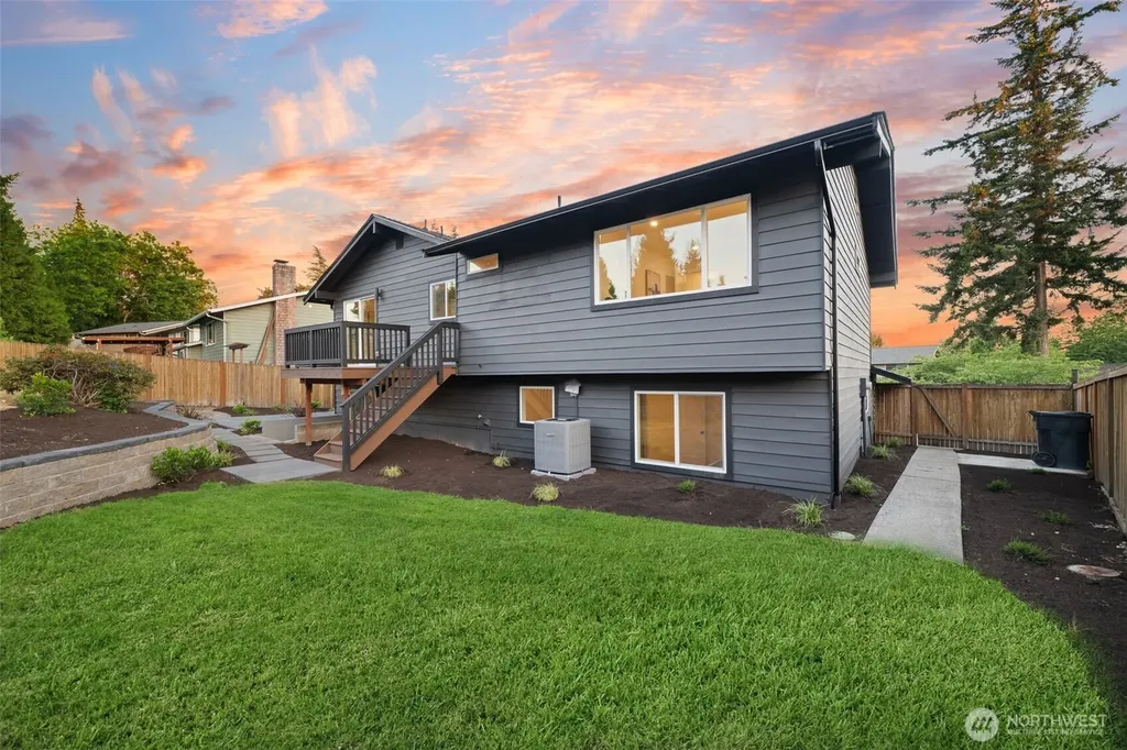 10518 158th Avenue NE Redmond WA 98052
