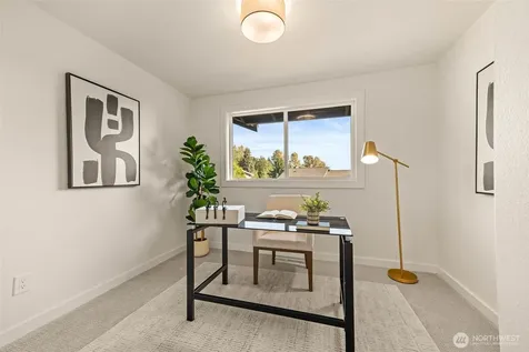 10518 158th Avenue NE Redmond WA 98052