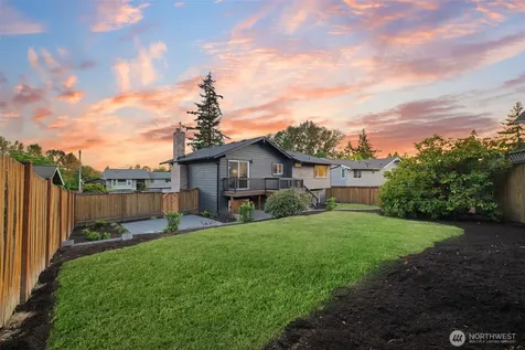 10518 158th Avenue NE Redmond WA 98052
