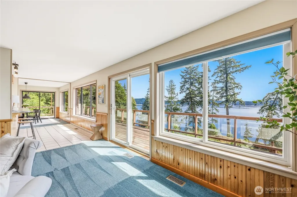209 Old Oak Bay Road Port Hadlock WA 98368