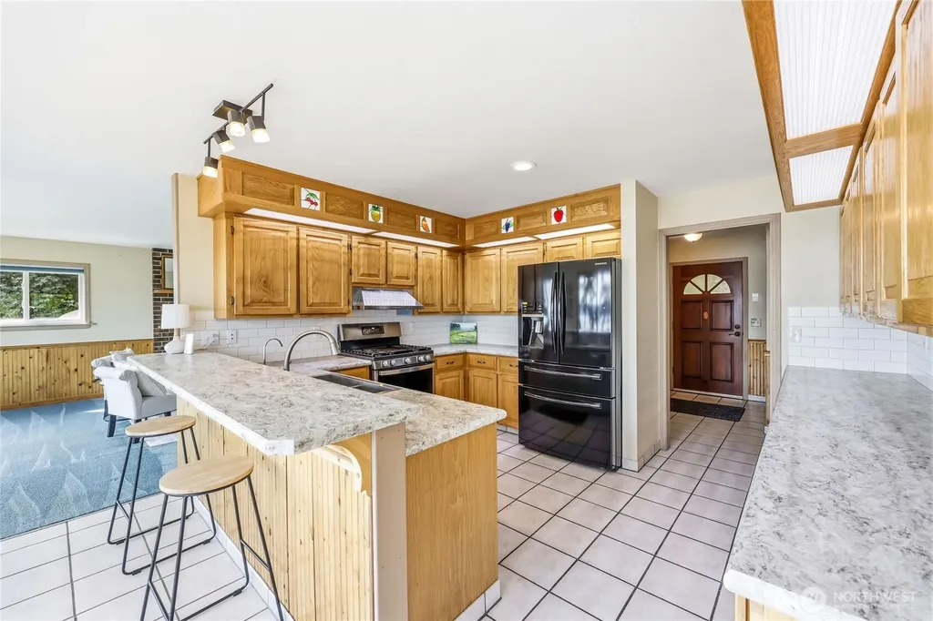209 Old Oak Bay Road Port Hadlock WA 98368