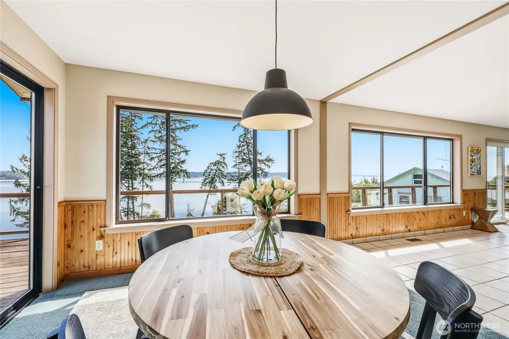 209 Old Oak Bay Road Port Hadlock WA 98368
