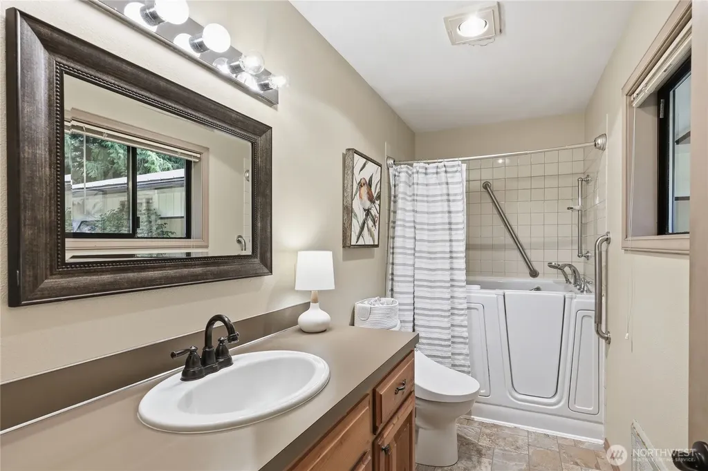 209 Old Oak Bay Road Port Hadlock WA 98368