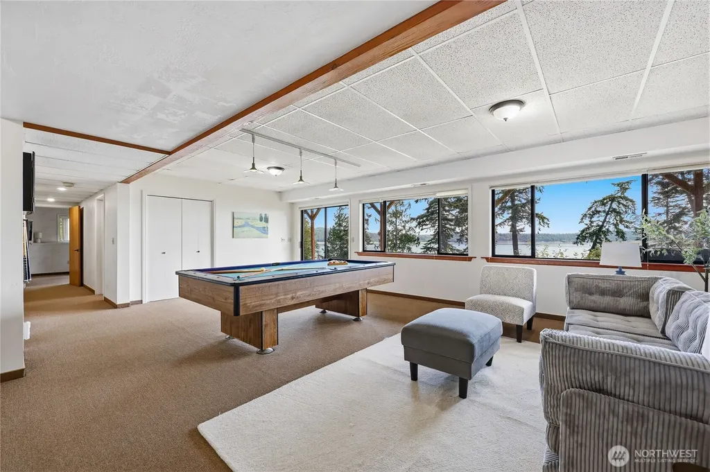 209 Old Oak Bay Road Port Hadlock WA 98368