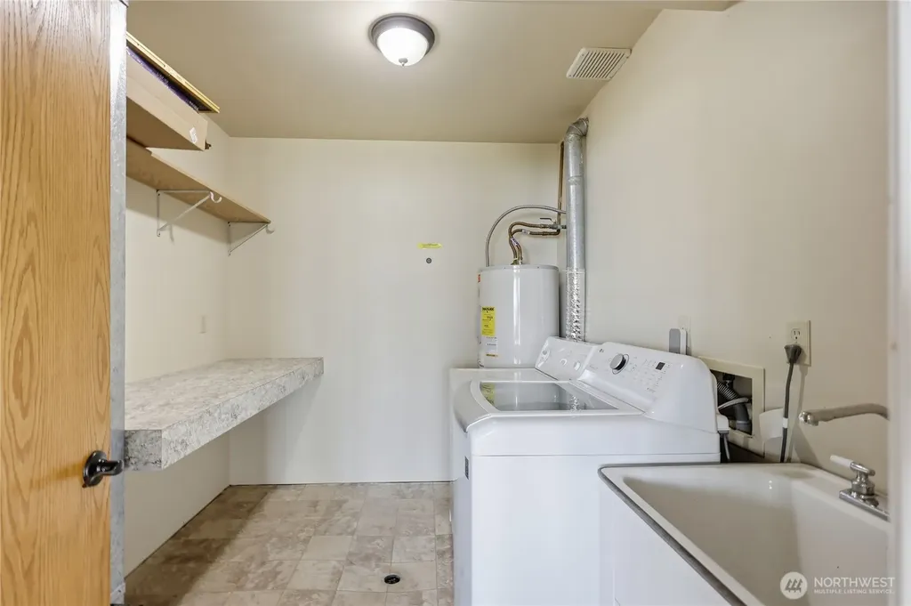 209 Old Oak Bay Road Port Hadlock WA 98368