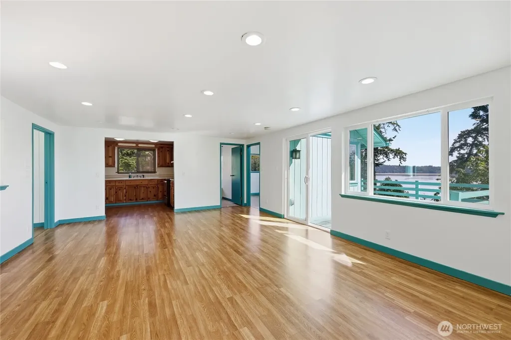 209 Old Oak Bay Road Port Hadlock WA 98368