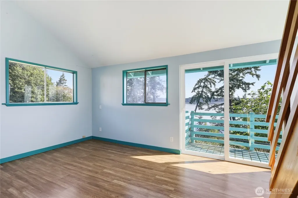 209 Old Oak Bay Road Port Hadlock WA 98368