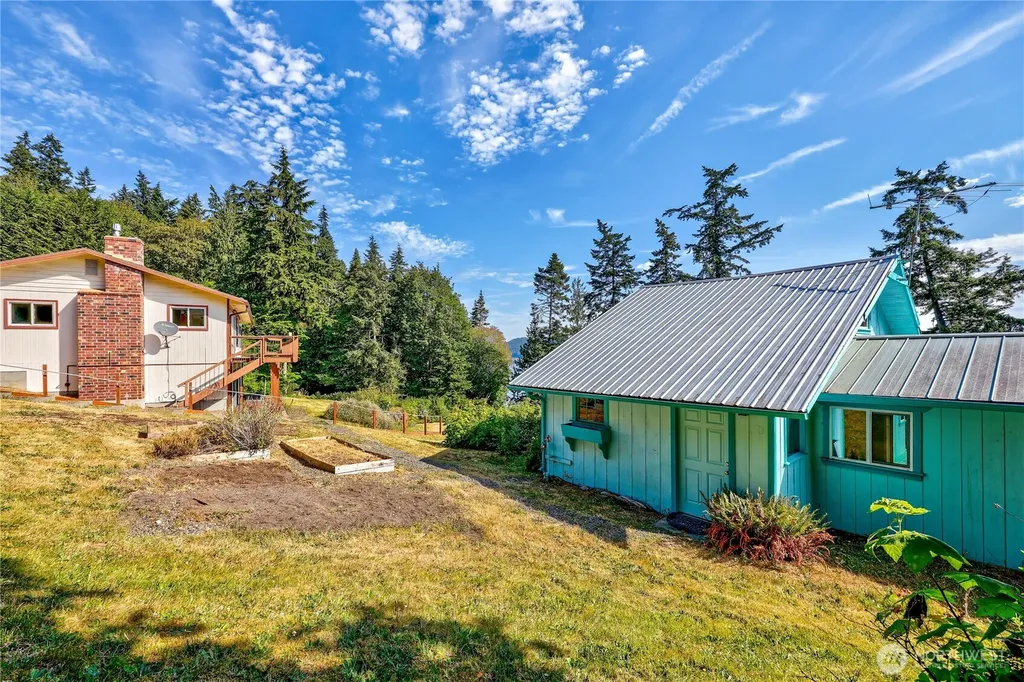 209 Old Oak Bay Road Port Hadlock WA 98368