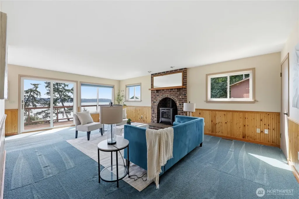 209 Old Oak Bay Road Port Hadlock WA 98368