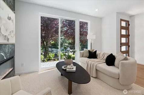 1762 NW 60th Street Seattle WA 98107