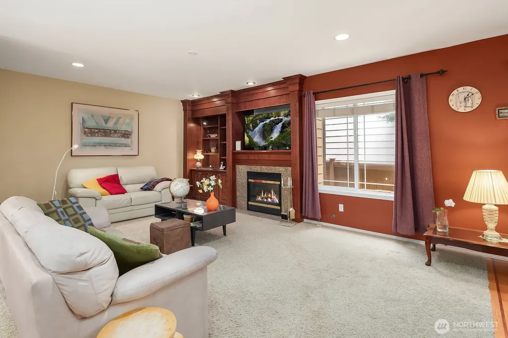 13915 SE 238th Place Kent WA 98042