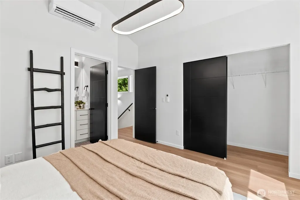 10704 Linden Avenue N Seattle WA 98133