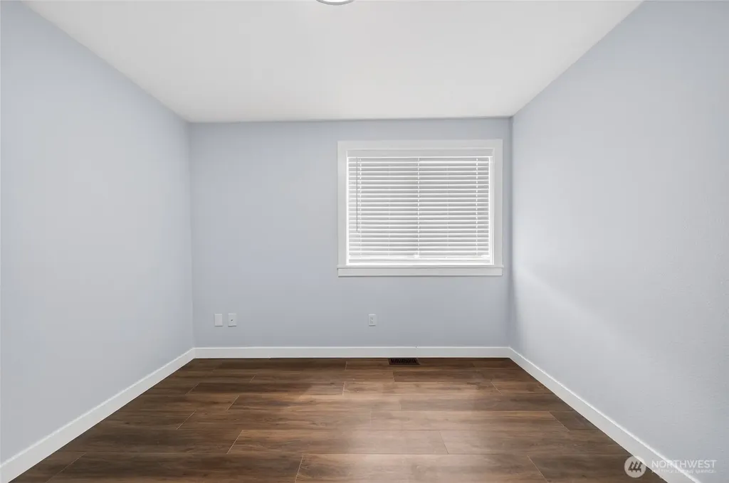 2807 V Court SE Auburn WA 98002