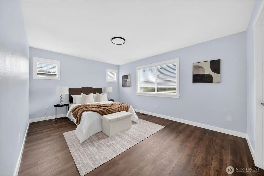 2807 V Court SE Auburn WA 98002