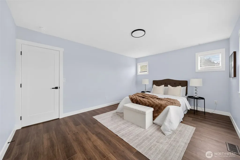 2807 V Court SE Auburn WA 98002