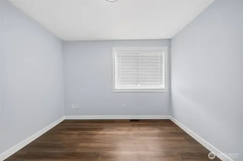 2807 V Court SE Auburn WA 98002