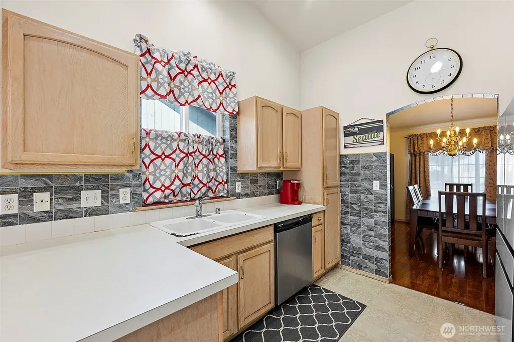 18828 76th Avenue Ct E Puyallup WA 98375