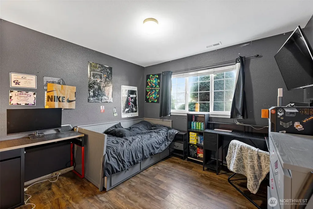 18828 76th Avenue Ct E Puyallup WA 98375