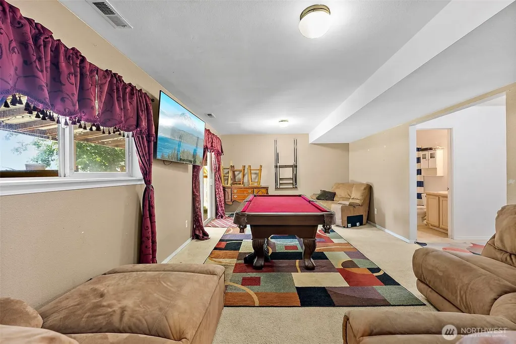 18828 76th Avenue Ct E Puyallup WA 98375